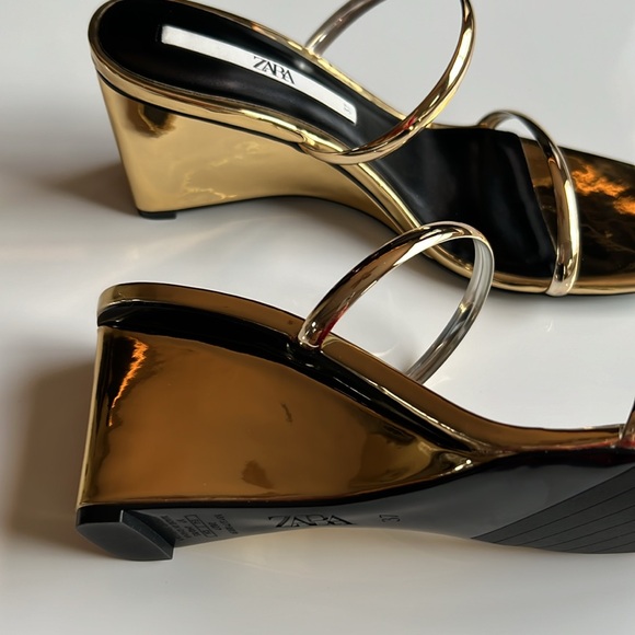 Zara Glamorous Metallic Gold wedge Heeled Mule Sandals, new - Picture 6 of 8
